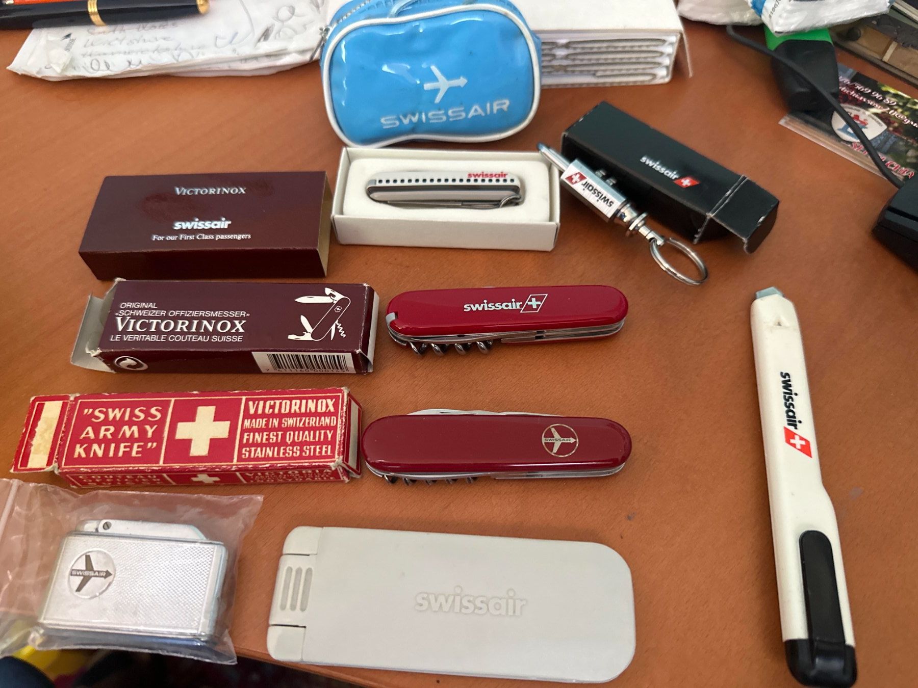 Victorinox Taschenmesser: Victorinox – Gebraucht aus Morbio Inferiore von Ecod