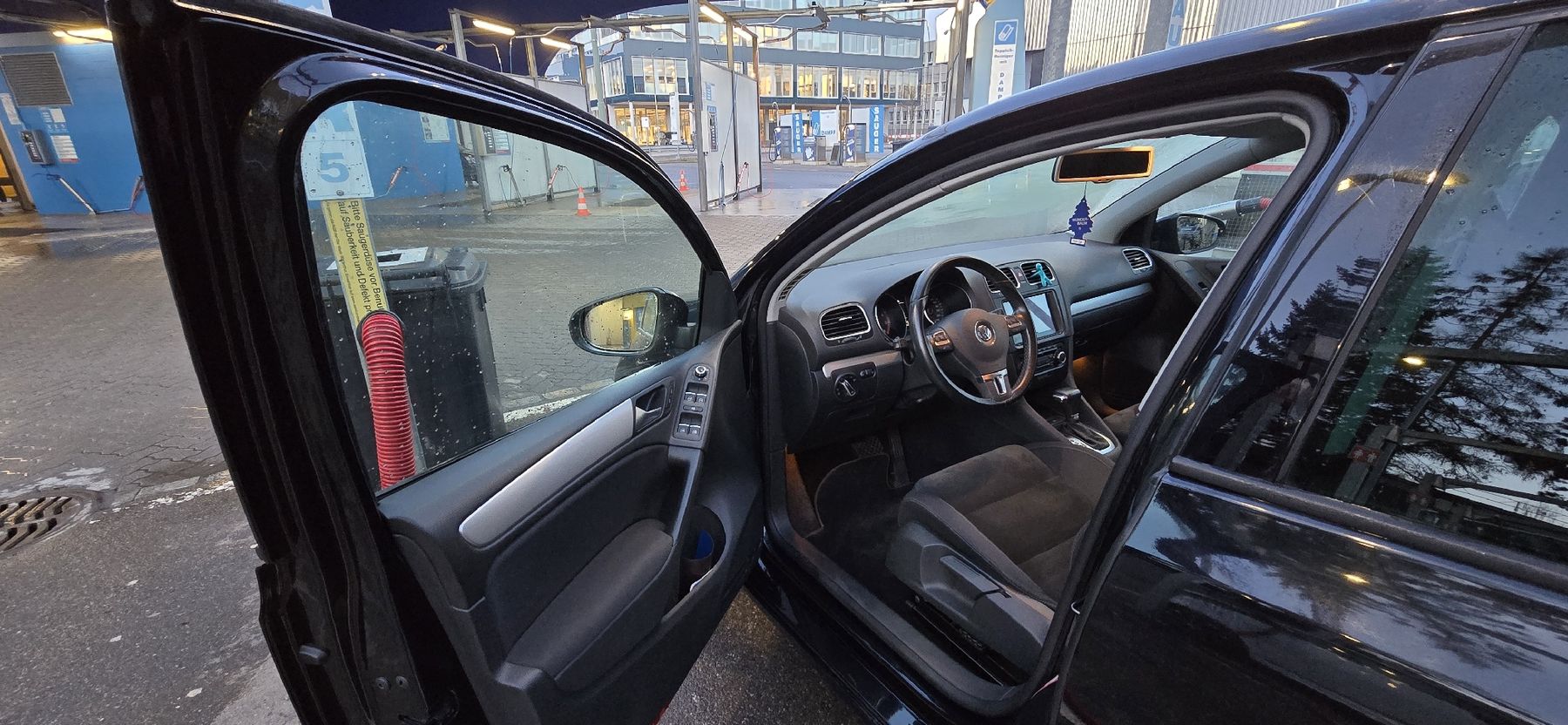 VW Automobili: VW Golf VI TSi 1.4 Benzin – Usato da Winterthur venduto da asy_fc25 8