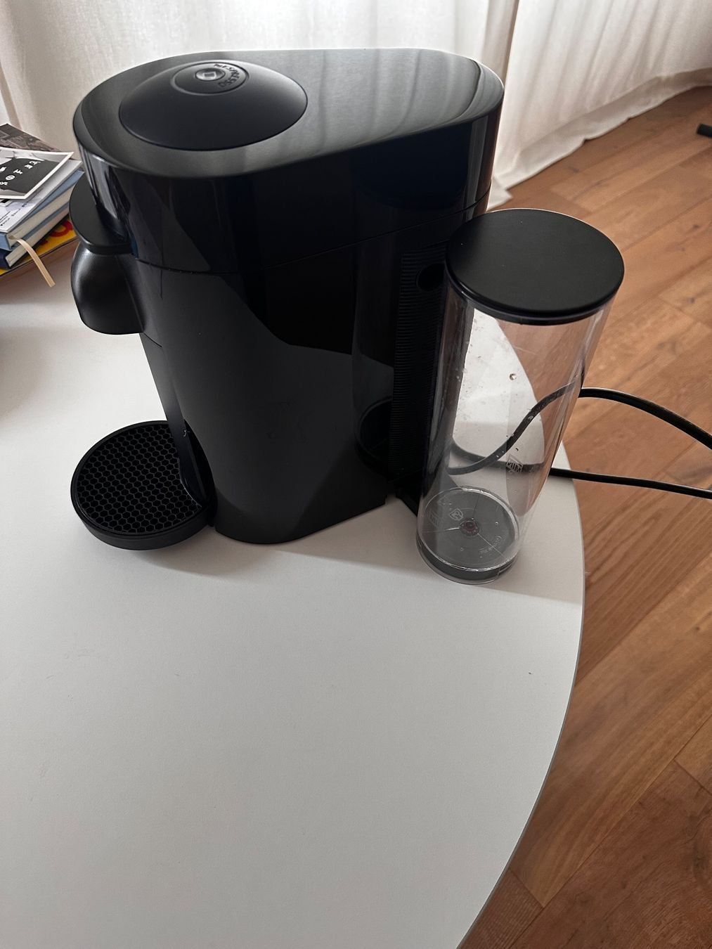 Kaffeemaschinen & Espressomaschinen: Nespresso Vertuo Machine – Gebraucht aus Zürich von suiram1 2