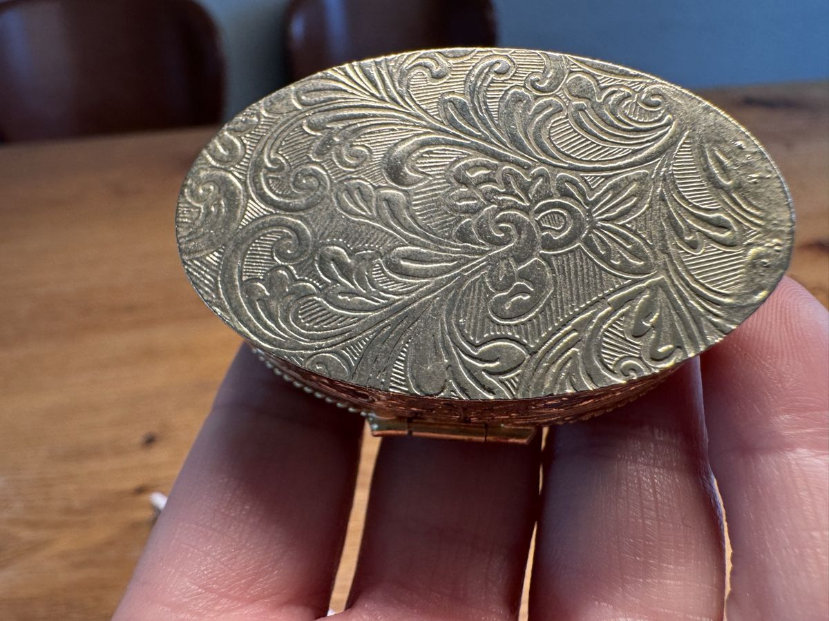 Spardosen: Vintage Schmuckdose Pillendose mit Onyx – Gebraucht aus Niederbüren von Oetschli 3