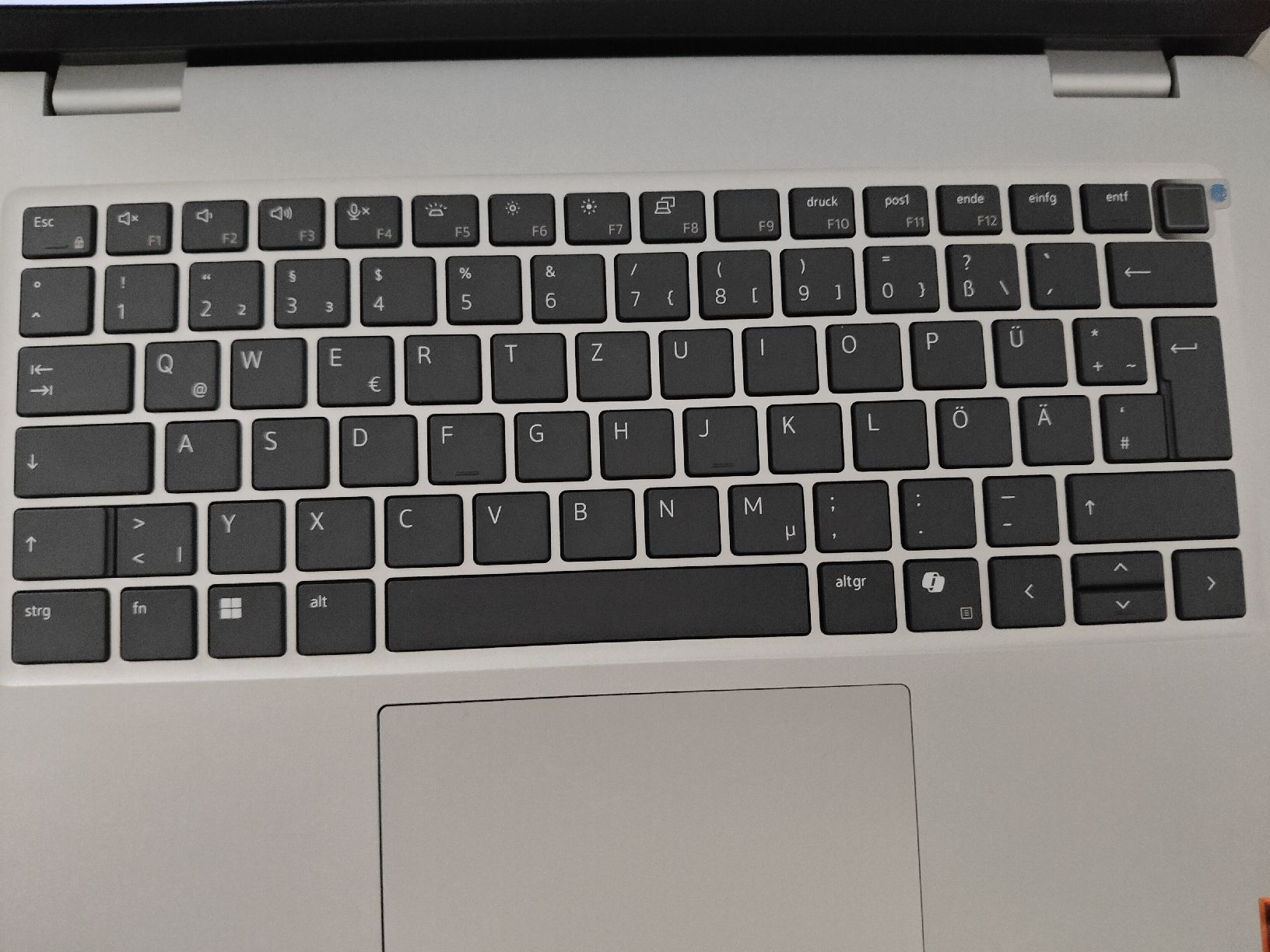 Dell Portables: Dell Pro 14 PC14255 – Neuf (Voir description) à Oberägeri par dimmal 4