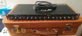 dbx 1066 Stereo Compressor/ Limiter /Gate