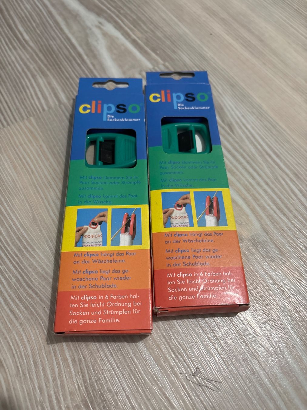 Socken: clipso Sockenklammer 2 Stk. Neu in Packung – Gebraucht aus Weinfelden von PC_4_live
