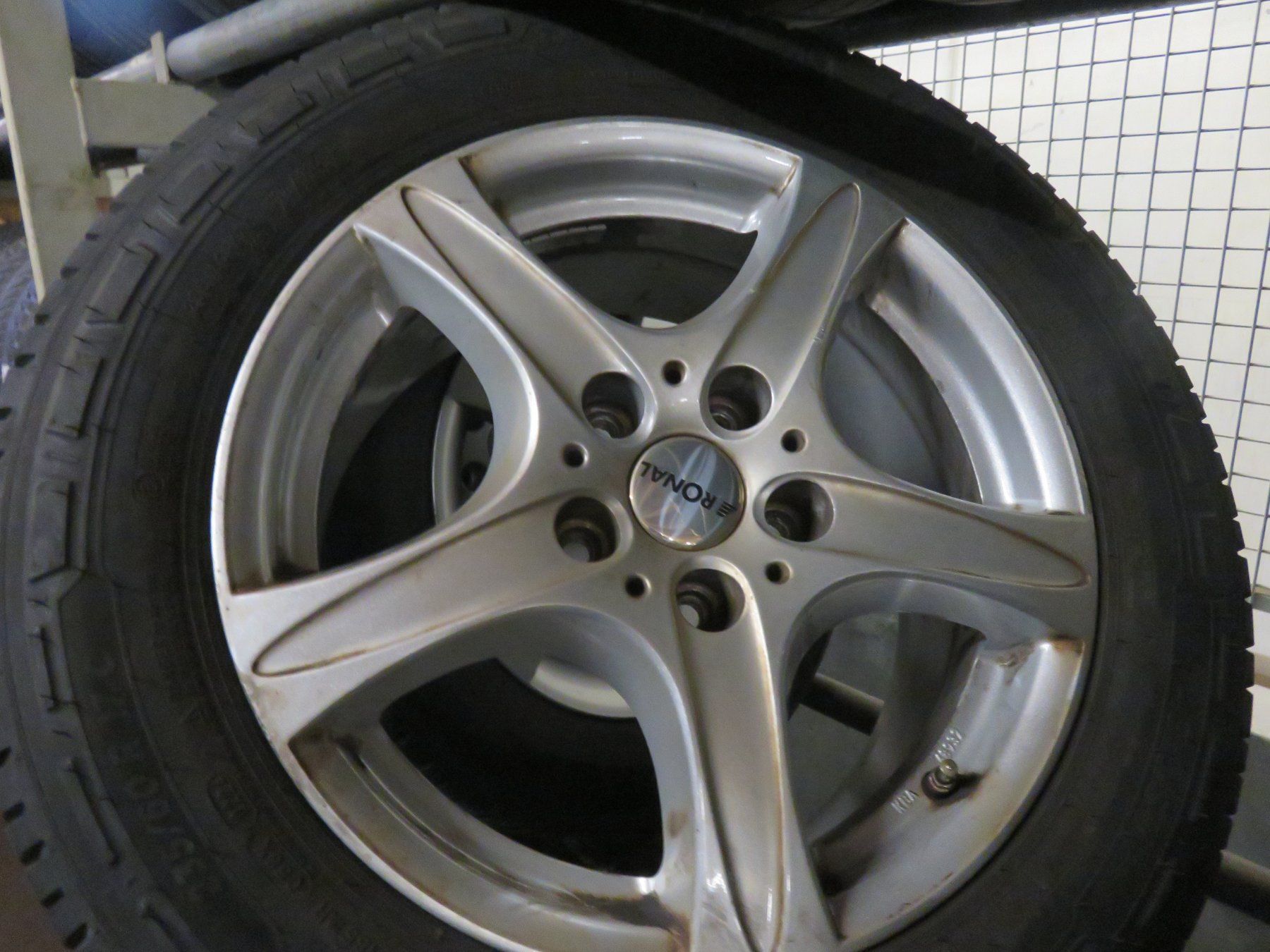 Pneumatici & Ruote complete: Roues alu complète VW T6 – Usato da Vétroz venduto da Lugyyan