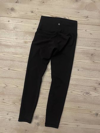 Lululemon Leggins Grösse 6