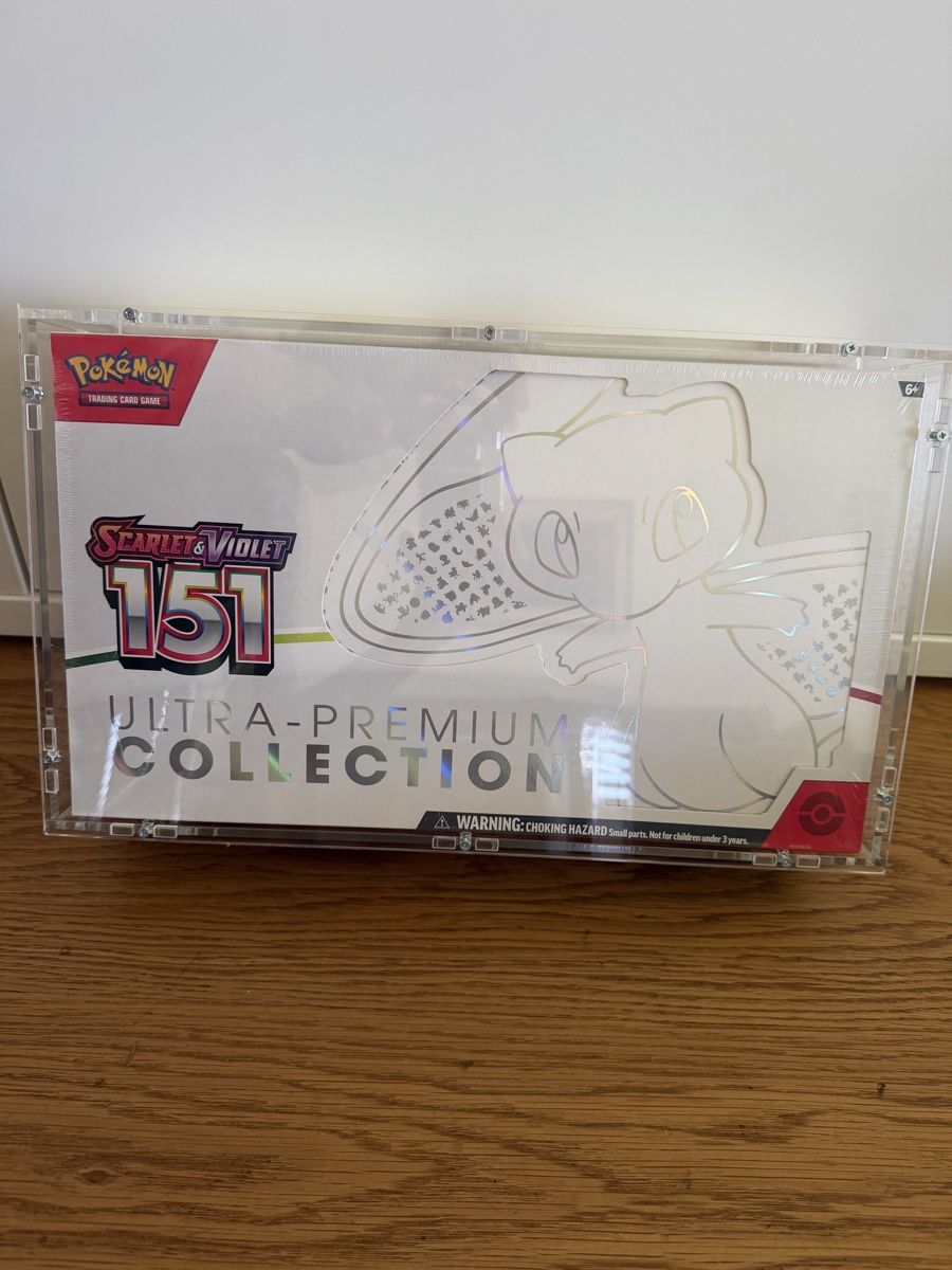 Pokémon Sammelbilder & Trading cards: Pokémon Scarlet & Violet 151 Ultra Premium Collection Sealed – Neu und originalverpackt aus Zürich von TheLocalCabbage