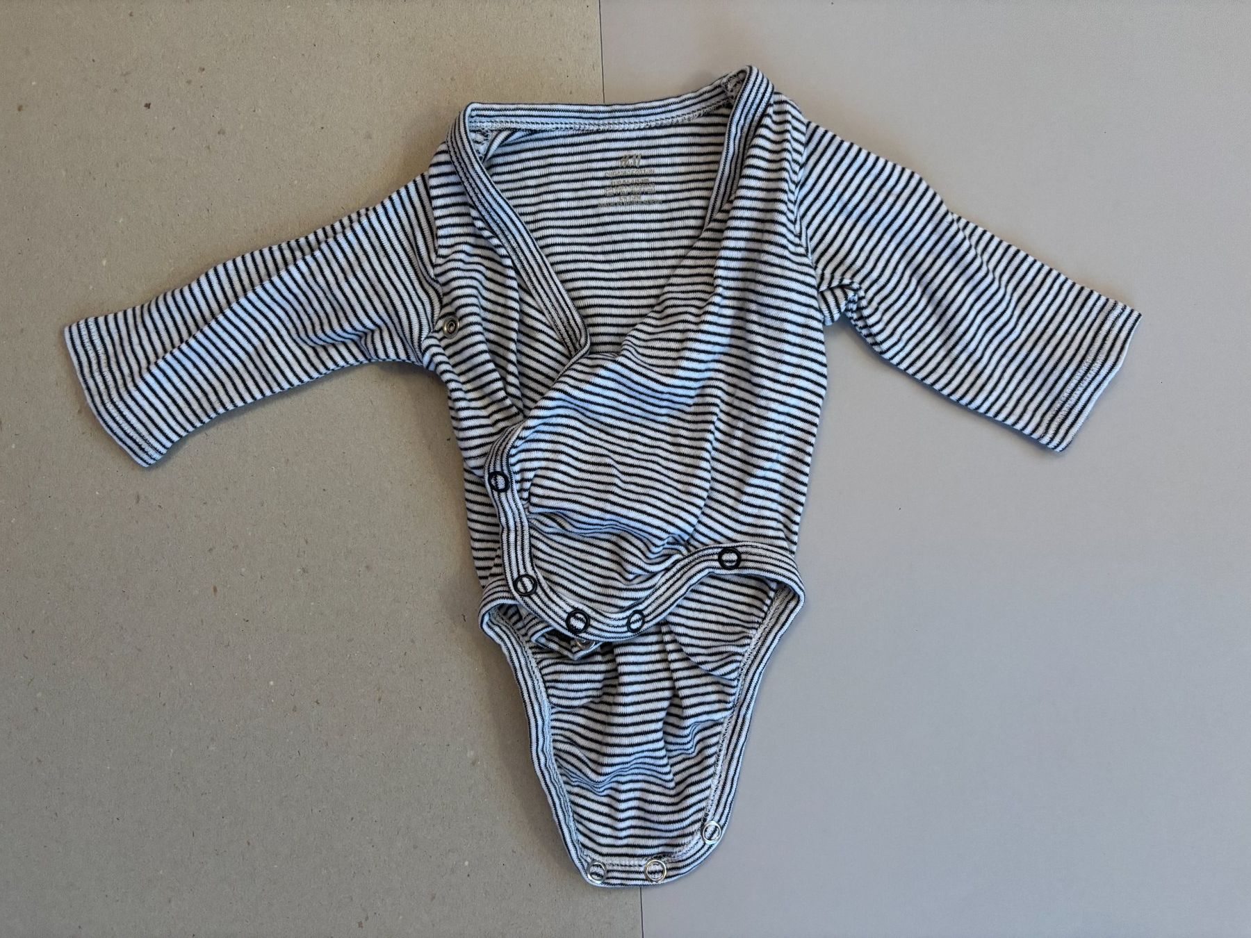H&M Unterwäsche: 5 Bodies Gr. 50 (#01) – Gebraucht aus Englisberg von Apfelsine 2