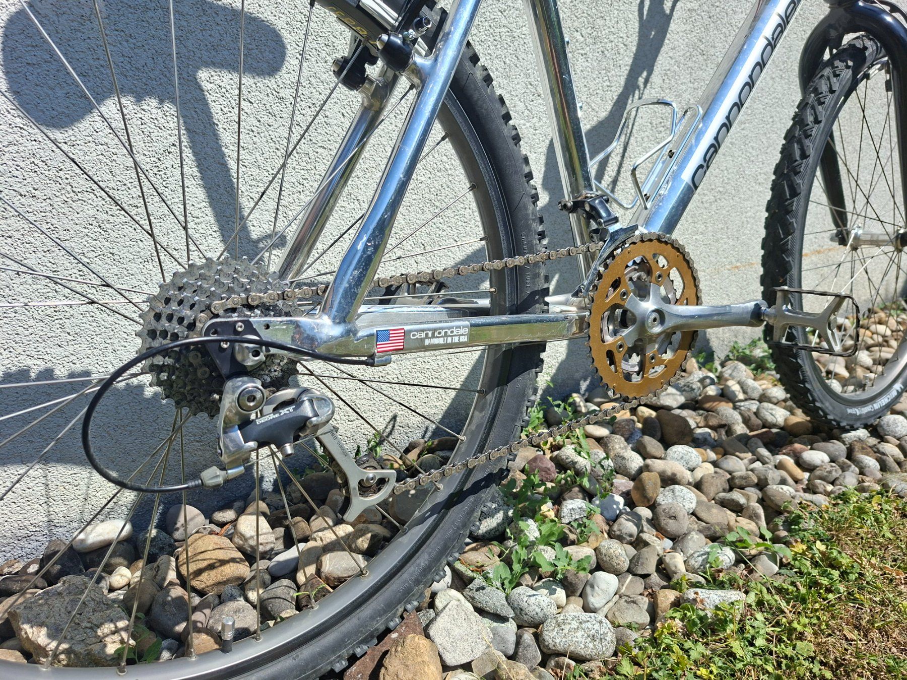 Cannondale Vélos: Cannondale Delta V 1000 mit "Fatty" luftfedergabel – D'occasion à Eschlikon TG par Richeke 2