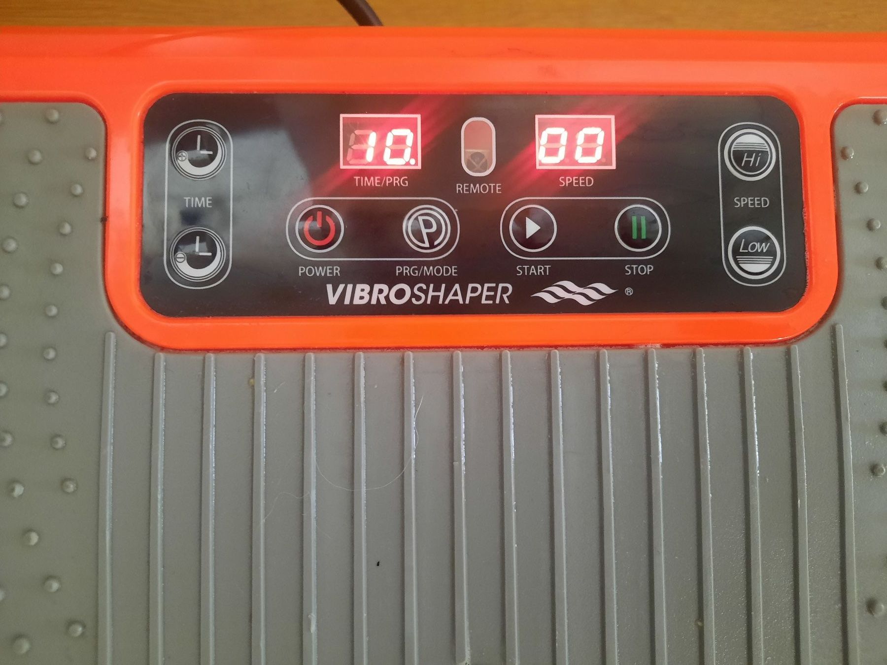 Vibroshaper Hometrainer: VIBROSHAPER,  plateforme vibrante – Usato da La Sarraz venduto da bar_kxt7 3