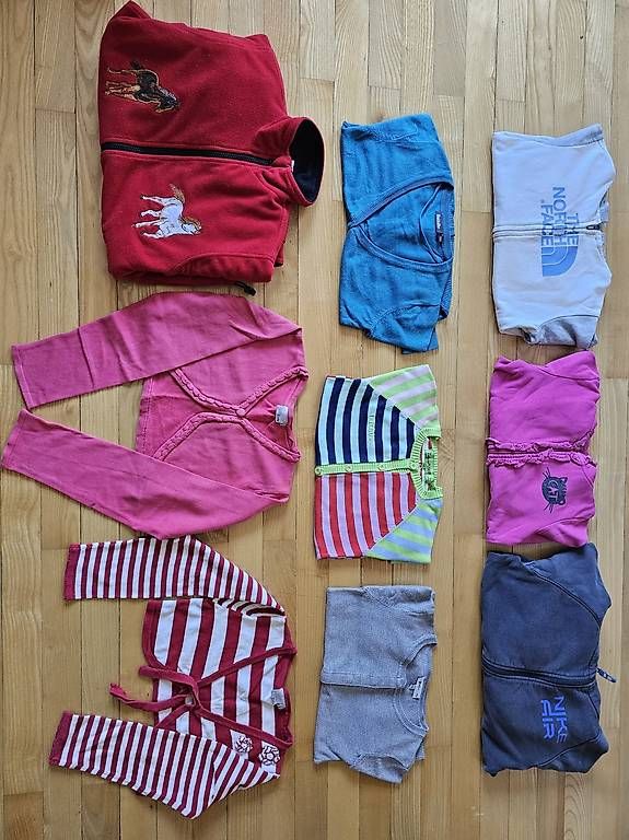 Lotti & Set di vestiti: Mädchenkleider Paket / Winter Grösse 128 – Usato da Basel venduto da Anja_1981 2