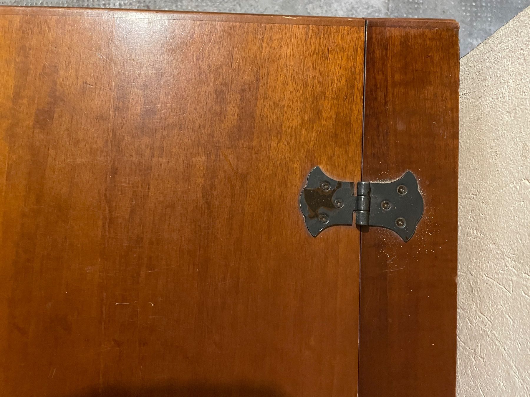 Cassapanche: Truhe Holz braun gut erhalten – Usato da Zürich venduto da Millennski 6