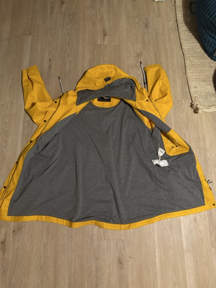 Schmuddelwedda Vestes: Schmuddelwedda Regenjacke – D'occasion à Triesenberg par elfchen96