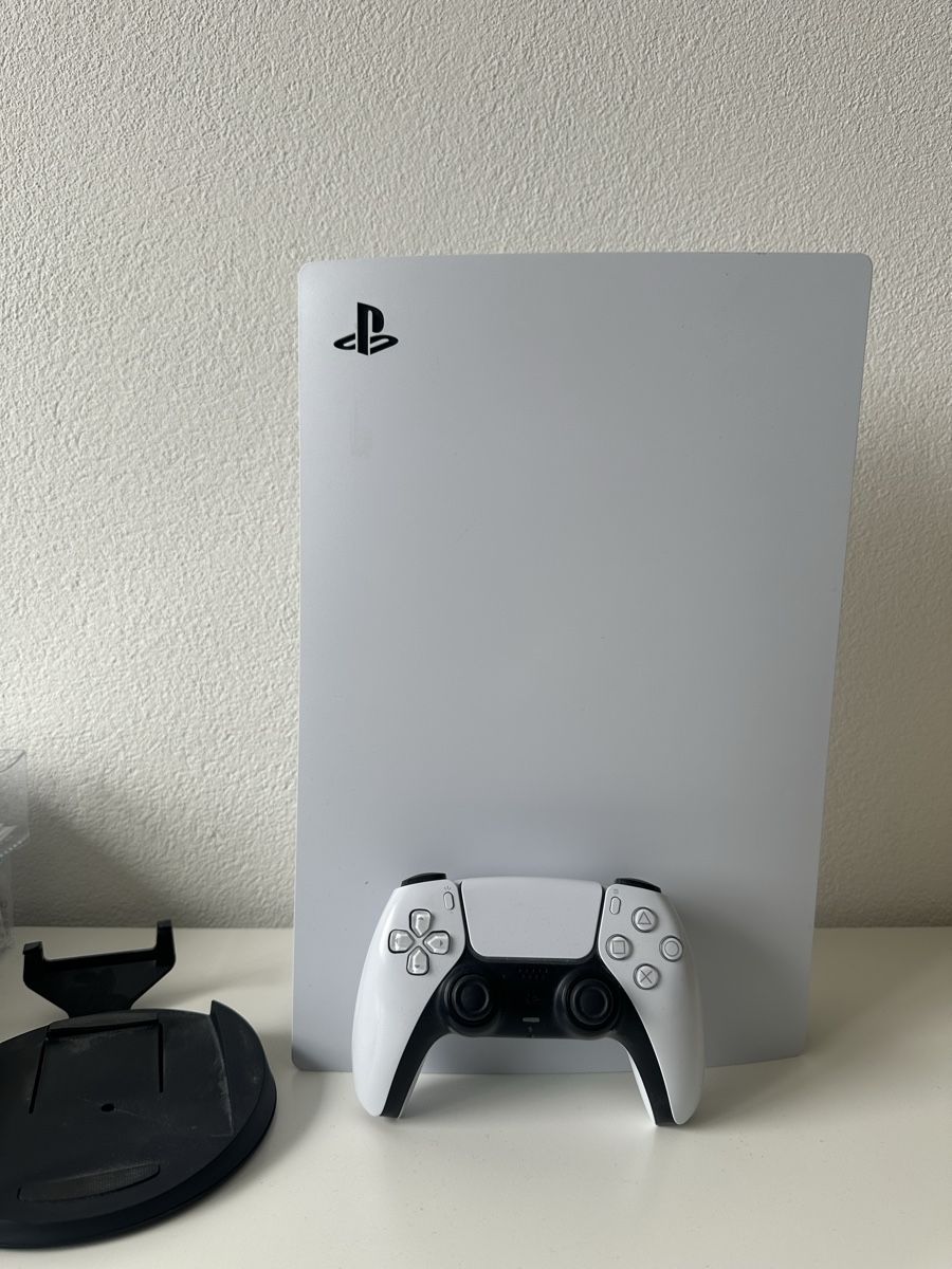 Sony Console: Sony PlayStation 5 Disk Version Launch Edition CFI 1016A – Usato da Heimberg venduto da Nick___ 2