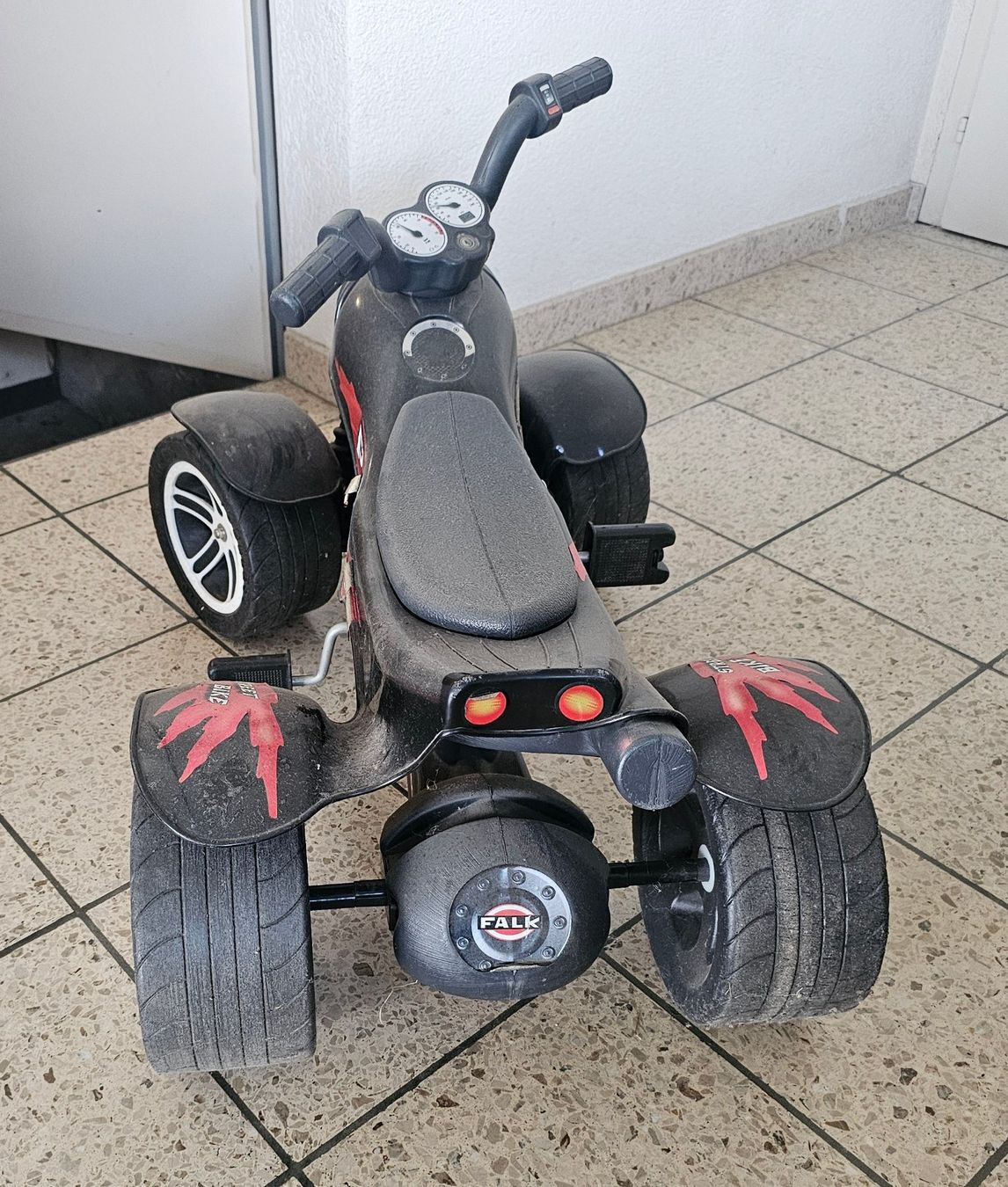 Veicoli per bambini: Kinder-Töff mit Trettpedalen – Usato da Rain venduto da Rasala3 2