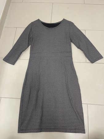 Wunderschönes 3/4 Kleid mit leichtem Glitzer Gr XS