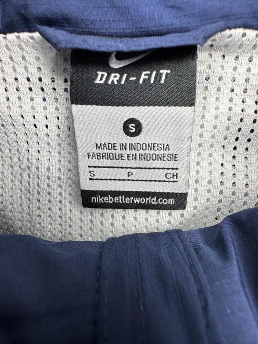Nike Jacken: Nike jacket – Gebraucht aus Erlinsbach SO von TogaResell 3