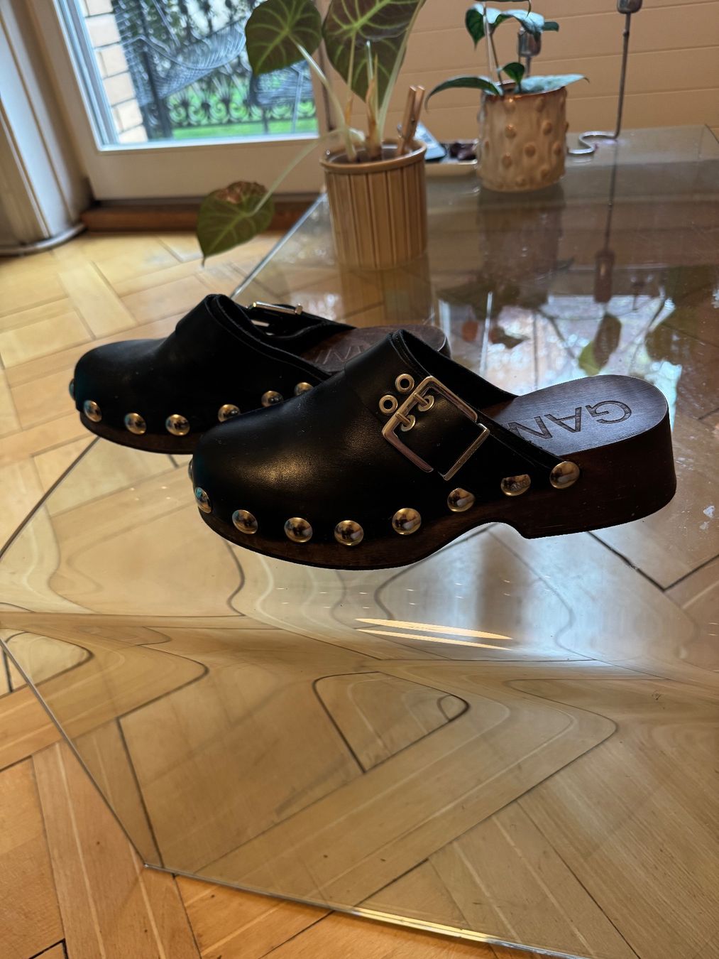 Ganni Scarpe da donna: Ganni Clogs – Nuovo (secondo la descrizione) da Braunau venduto da ele_5n6d 1