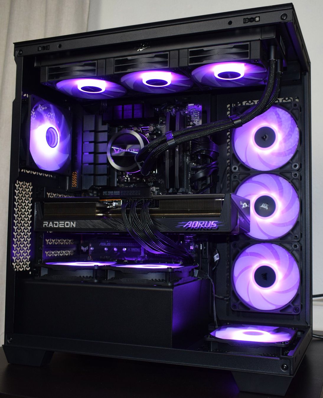 Amd PCs: Gaming PC 7950X | RX 9070 XT | 32GB | 2TB SSD – Neuf (Voir description) à Menziken par PurpleSky89 1
