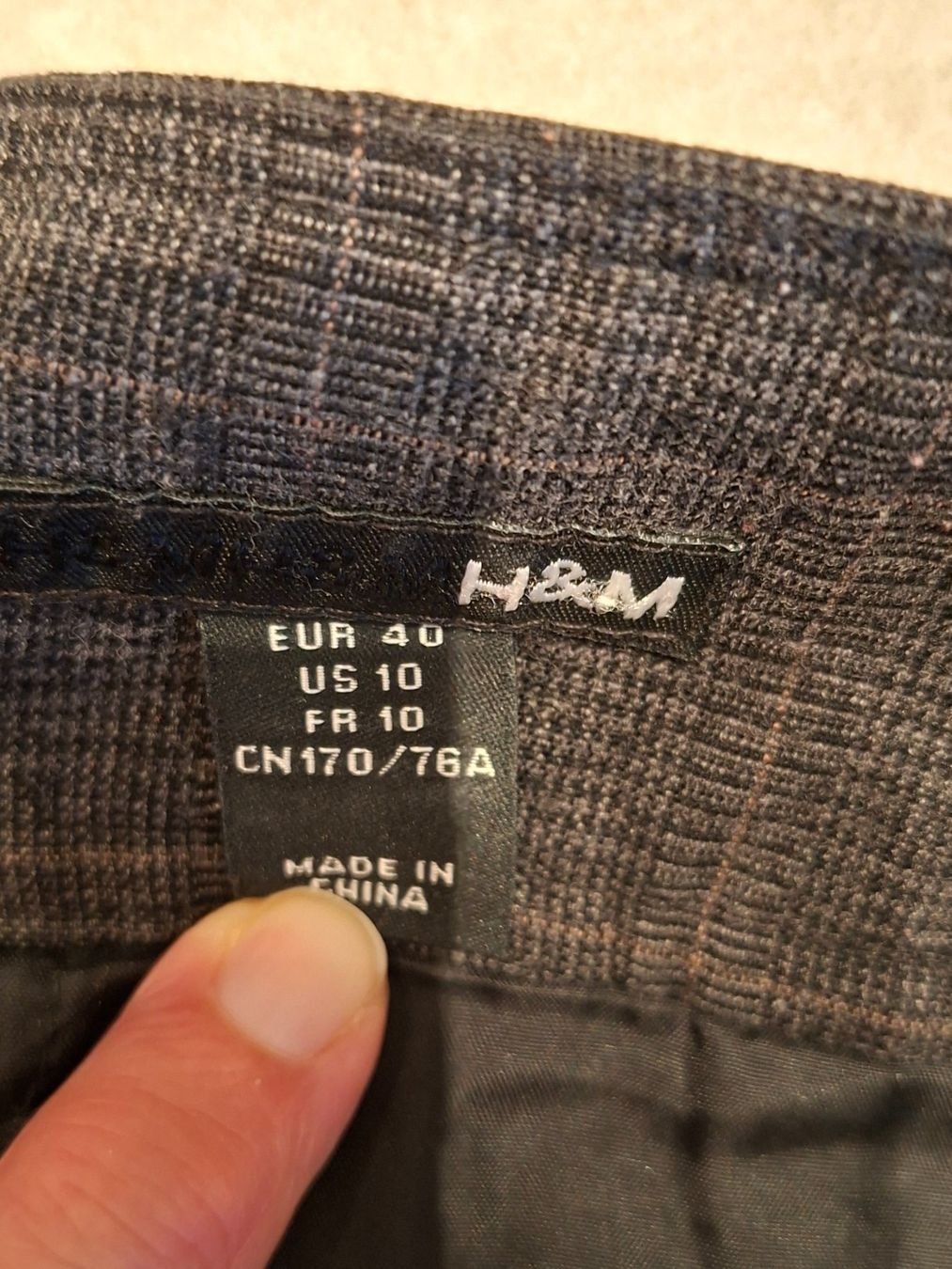 H&M Pantalons: 3/4 Hose – D'occasion à Waltenschwil par PlantAddict 2