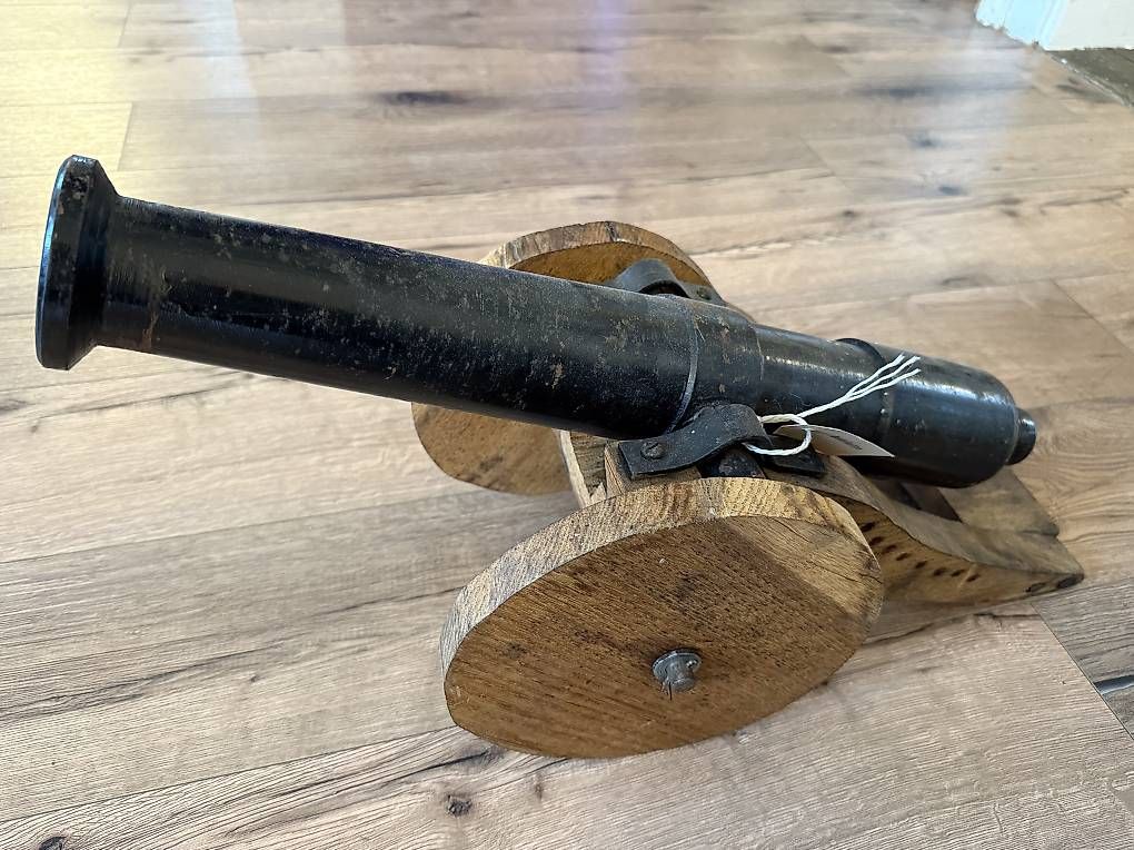 Kit di modellismo & Modellini statici: Kanone antik Gusseisen – Usato da Nidau venduto da Nintschgu