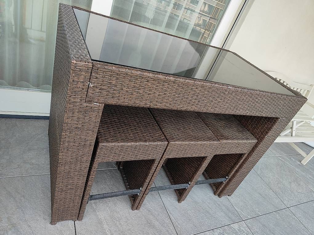 Tables: Hochtisch mit 6 Hocker – D'occasion à Alpnach Dorf par Mira1803