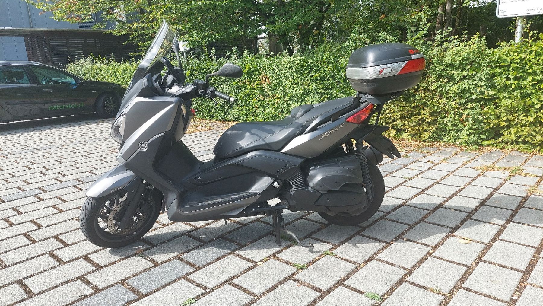 Yamaha Scooter: Yamaha XMax 400 – Usato da Uster venduto da Dmarra 2