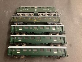 Lima Ae 6/6 Sissach, 4 Wagen Licht/Passagieren,rotes Schluss