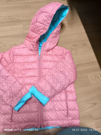 Warme,  Kinderjacke mit Kapuze, Grösse 104.