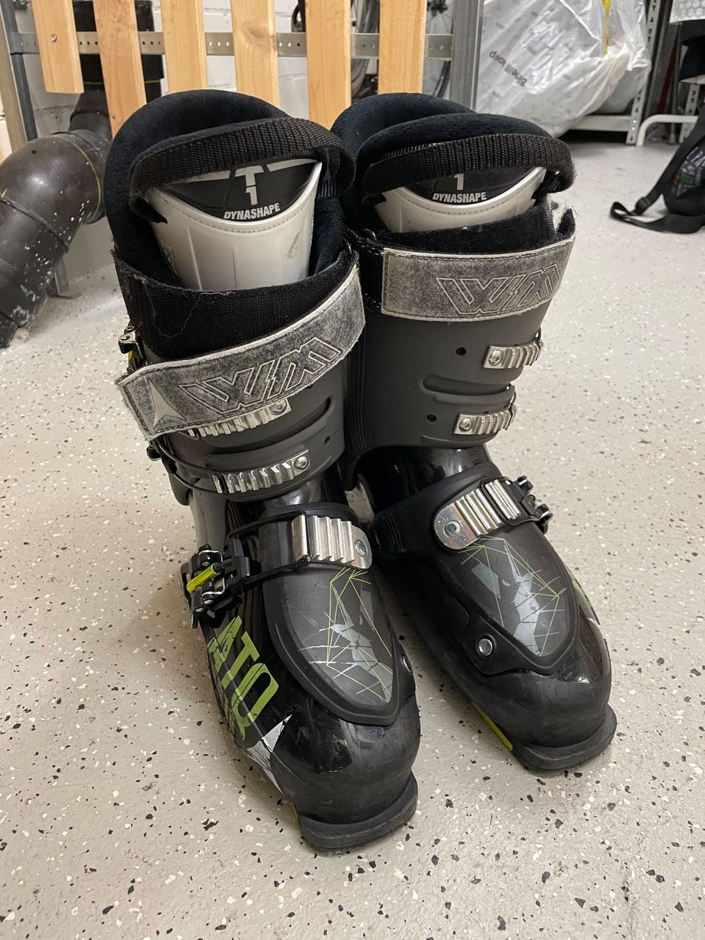 Atomic Chaussures hommes: Ski Boots Atomic Waymaker 110 Size 28.28.5 – D'occasion à Zug par NikosKoukos 3