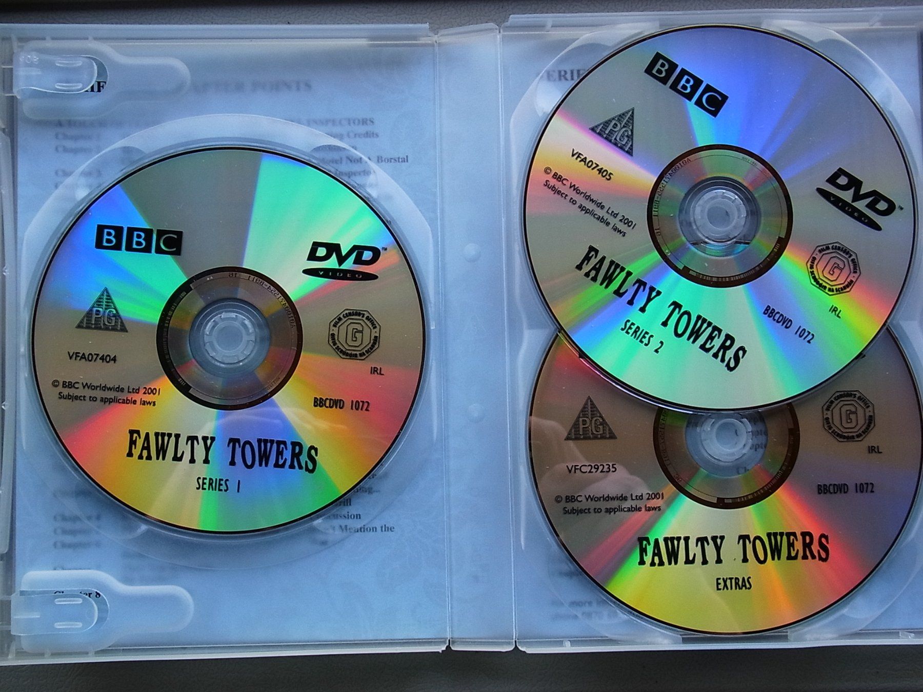 Tutti i DVDs: 3 DVD Fawlty Towers John Cleese Monty Python #x1 – Usato da Dietikon venduto da Baro4 1
