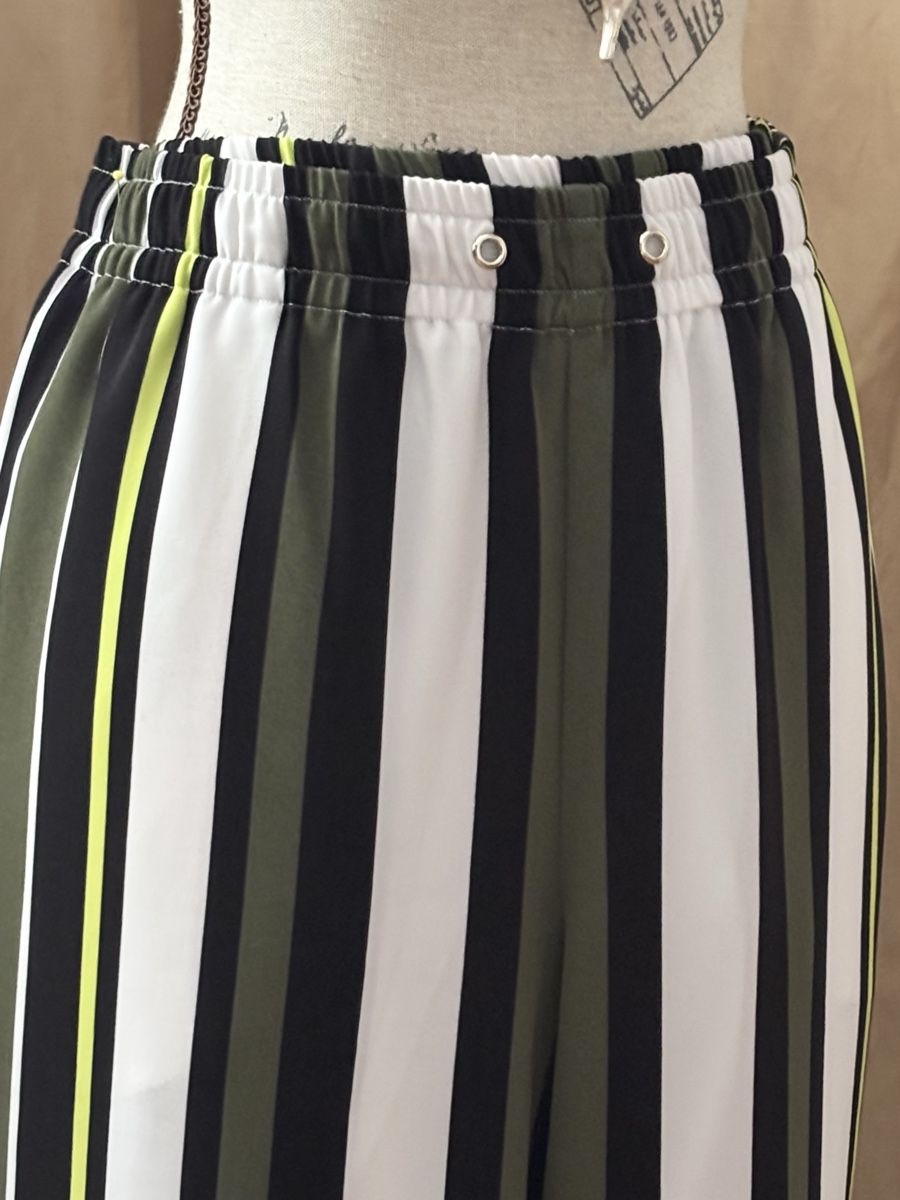 Pantaloni: Coole Freizeit Sommerhose, Gr. 42 – Usato da Elsau venduto da Gigelix 3