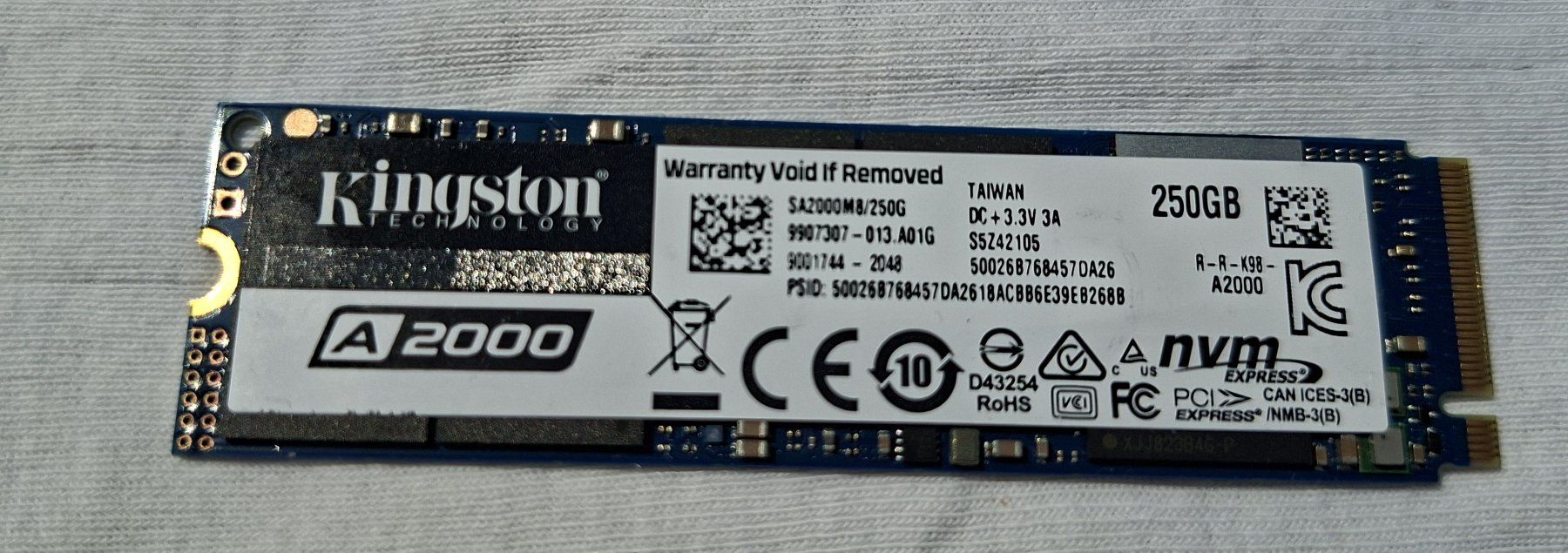 Kingston Dischi rigidi: Kingston M.2 NVMe SSD mit 250 GB – Usato da Meggen venduto da Nica_Arts