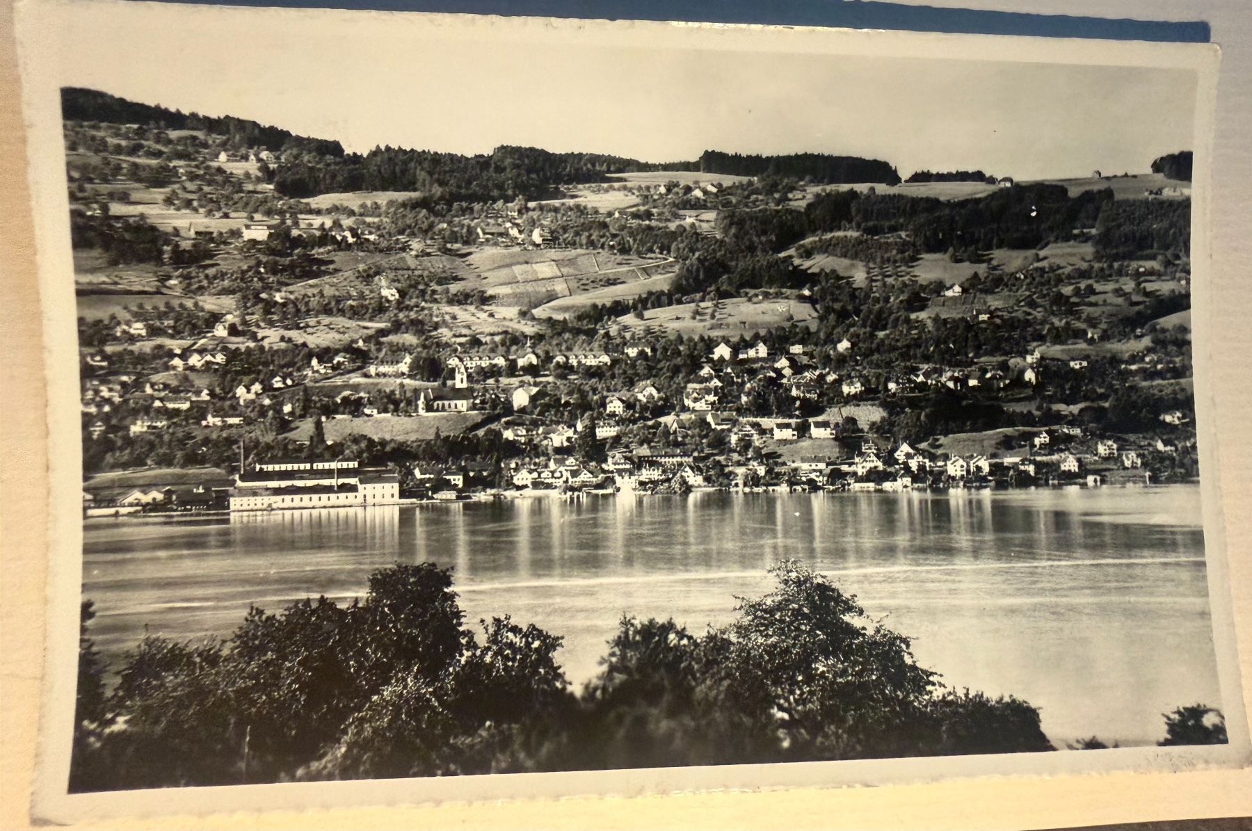 Cartoline postali: UETIKON am See - Ansichtskarte – Usato da Tegerfelden venduto da siebenmacky
