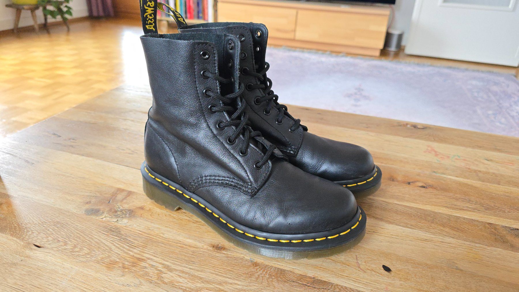 Dr. Martens Scarpe da donna: Doc martens schuhe EU 39 – Usato da Wallisellen venduto da theblacksheep 2