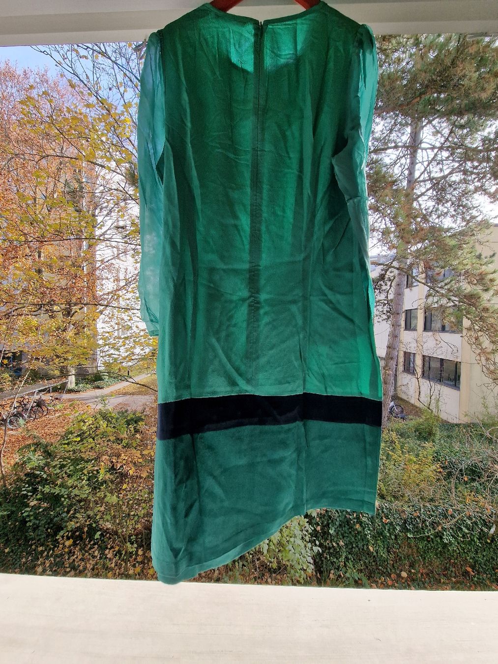 Strenesse Vestiti: Strenesse Gr.34 aus Seide – Usato da Basel venduto da chingson 2