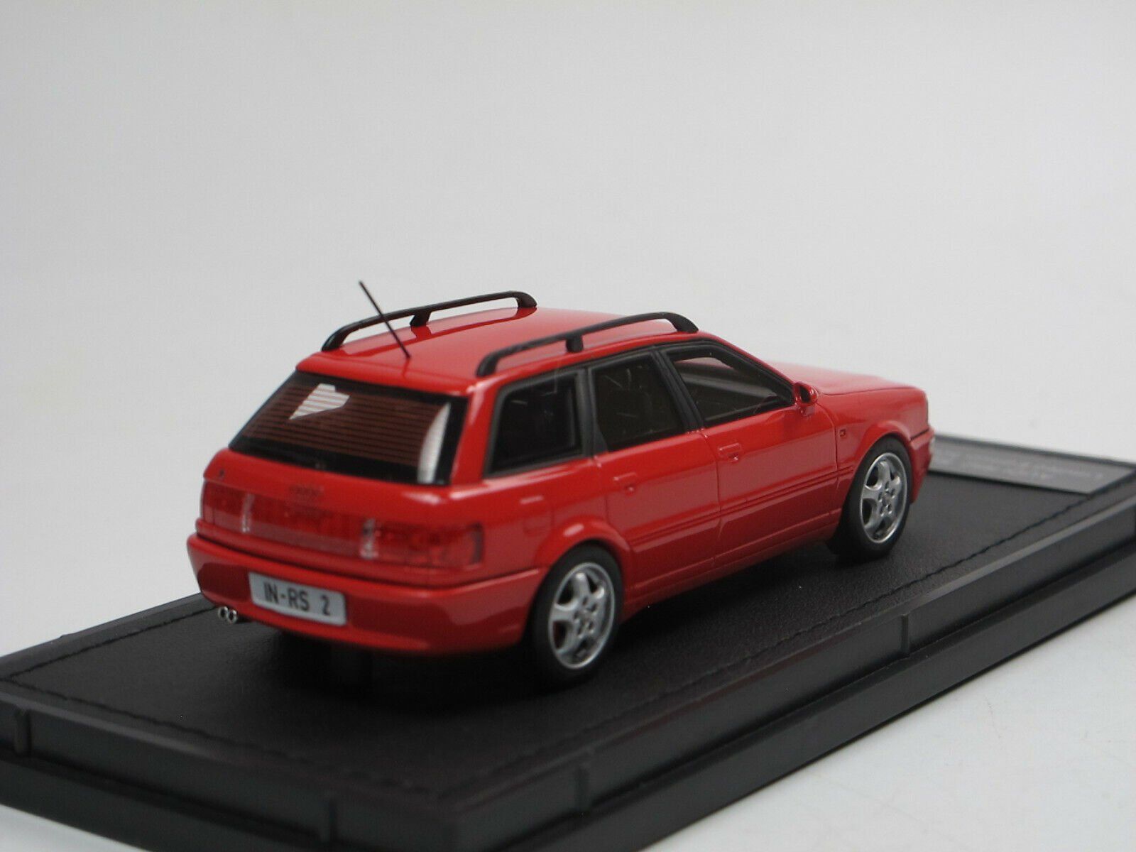 Audi Modellautos: Audi RS2 Avant 1994-1996 rot      1:43 von TopMarques – Neu und originalverpackt aus Gerlafingen von espero88 1