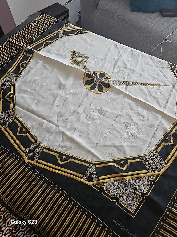 Foulard & Sciarpe: Cartier Le Must Seidenschal – Usato da Wallisellen venduto da BeautyBee 3