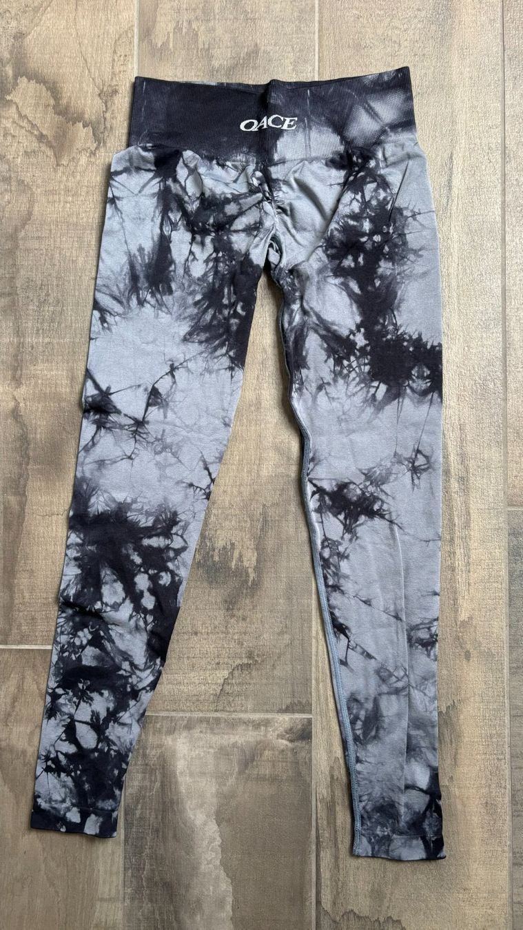 Oace Leggings: OACE Leggings Batik Schwarz Grau – Nuovo (secondo la descrizione) da Biel/Bienne venduto da jac_pw5y 1