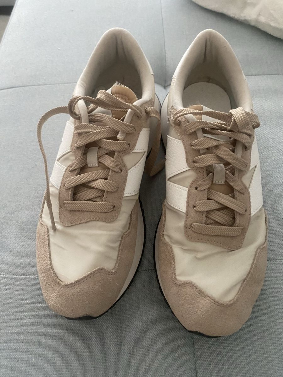 New Balance Scarpe da donna: New balance taille 41,5 – Usato da Brügg BE venduto da nou_8ht9