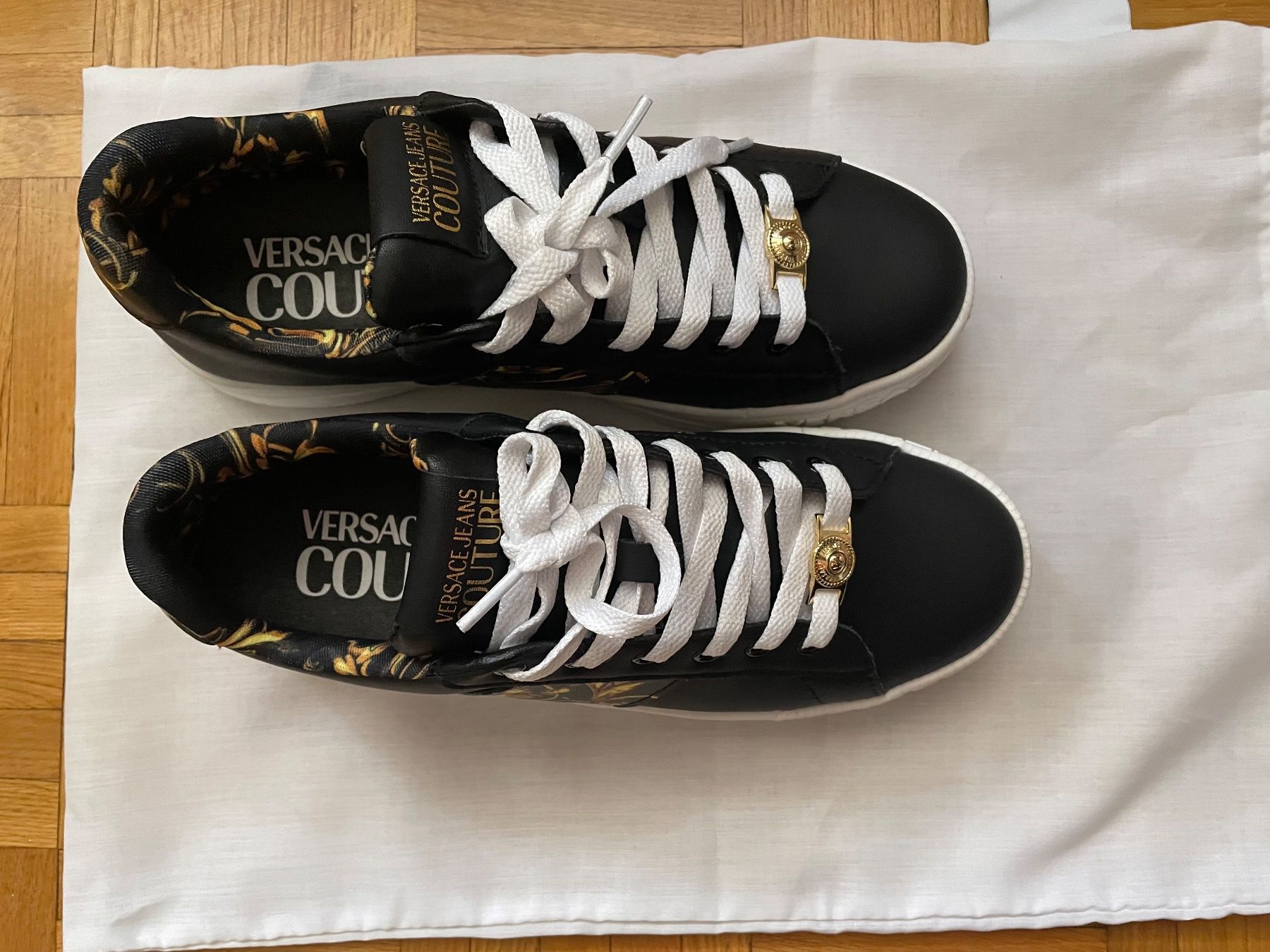 Versace Scarpe da donna: Schuhe Versace Jeans Coture gr. 39 – Nuovo (secondo la descrizione) da Zürich venduto da Maggi1980 1