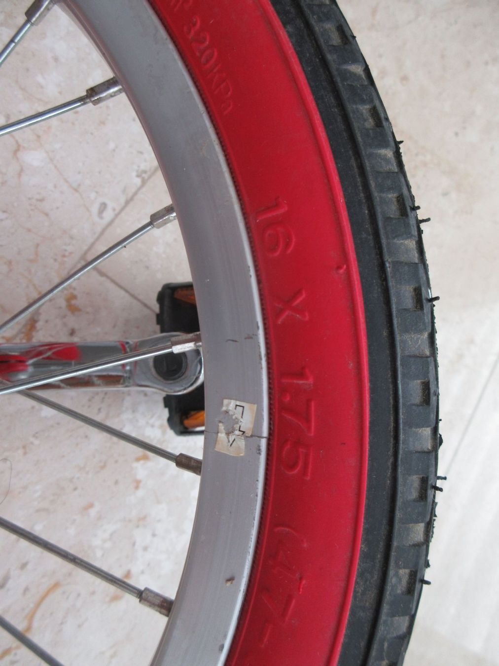 Biciclette: Knallrotes Einrad 16" Hudora – Usato da Binningen venduto da tempipassati 5