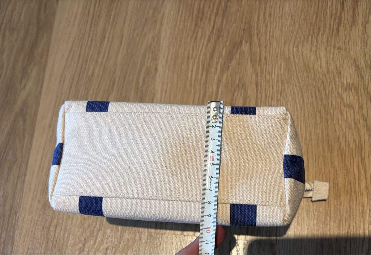 Custodie per cosmetici: Augustinus Bader Kosmetiktasche Neu! – Nuovo (secondo la descrizione) da Baden venduto da Tiffany6878 8