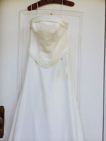 Brautkleid ! oben mit Bustier ! Gr. 42 ! neu !