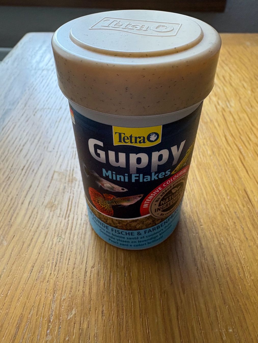 Futter: Fischfutter Tetra Guppy Mini Flakes (ungeöffnet) – Neu und originalverpackt aus Schaanwald von playwell