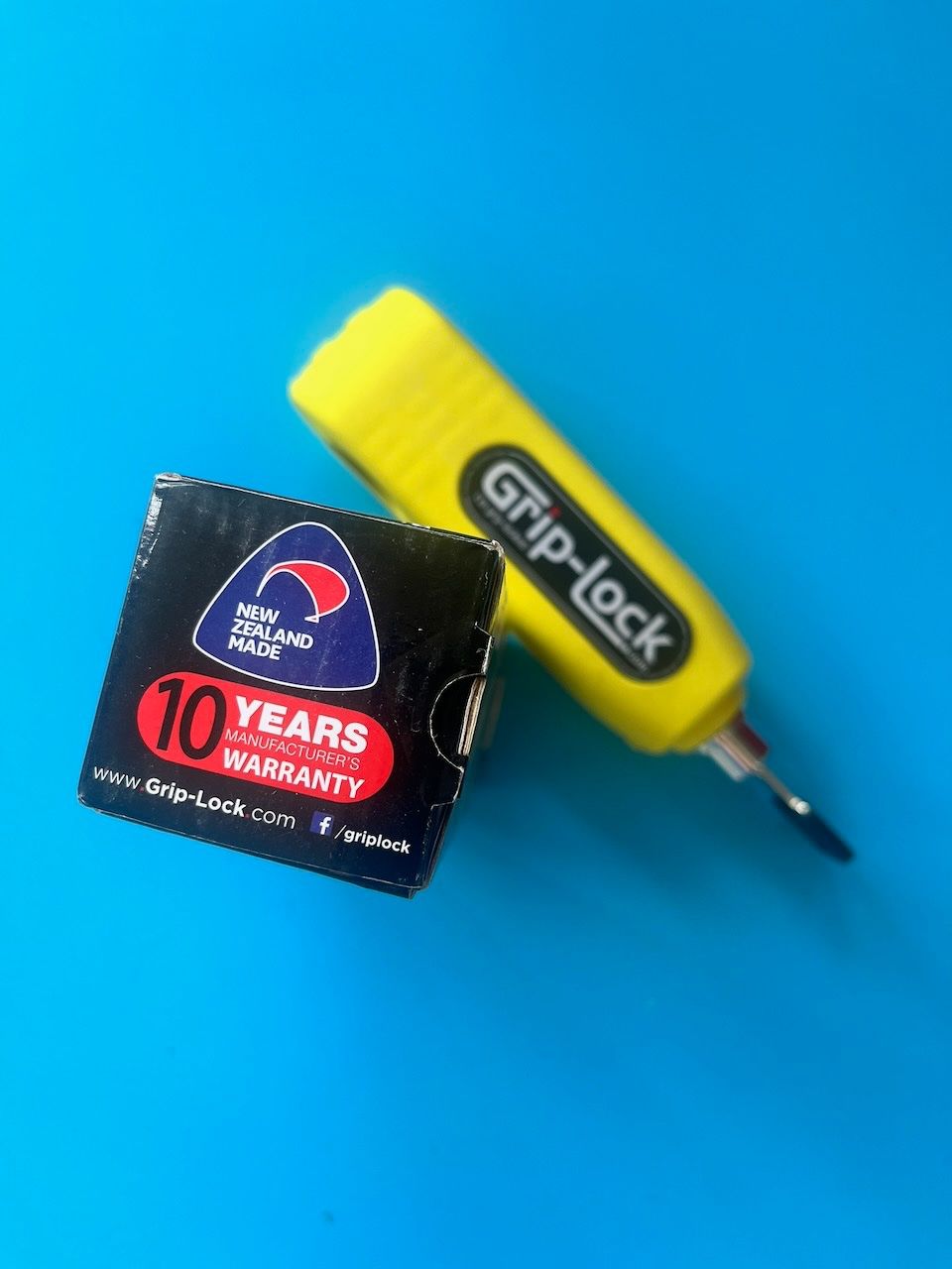 Schlösser: Grip-Lock, das Original-Motorradlenkerschloss – Gebraucht aus Turbenthal von Gassenzauber 3