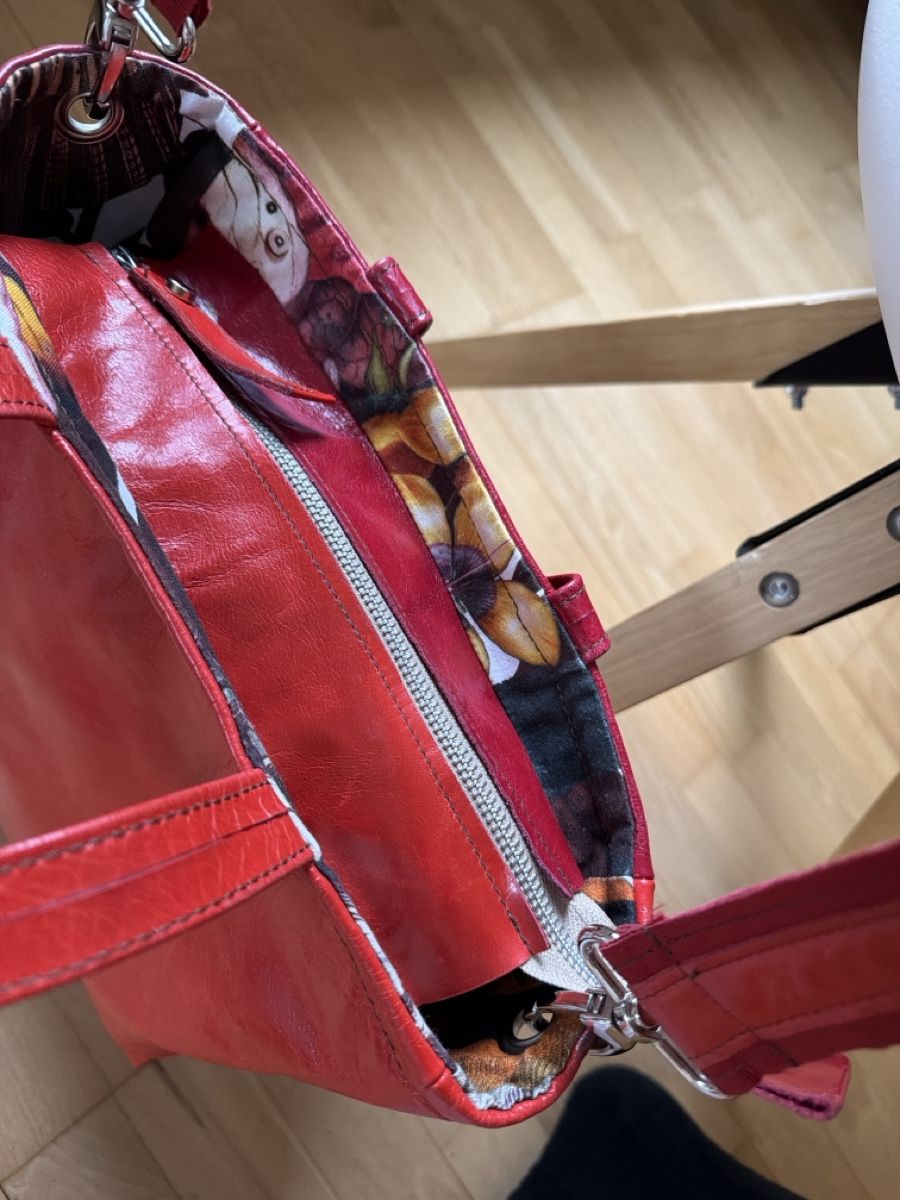 Borse da donna: Ledertasche rot Unikat  – Nuovo (secondo la descrizione) da Birsfelden venduto da Haex 1