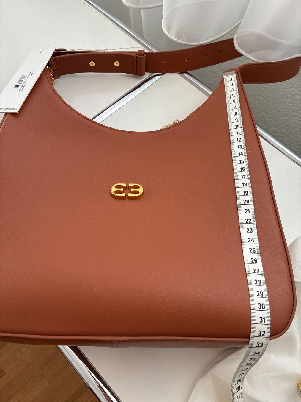 Borse da donna: Each Other Paris Leder  Handtasche, neu – Nuovo e nell'imballaggio originale da Bätterkinden venduto da spital144 6