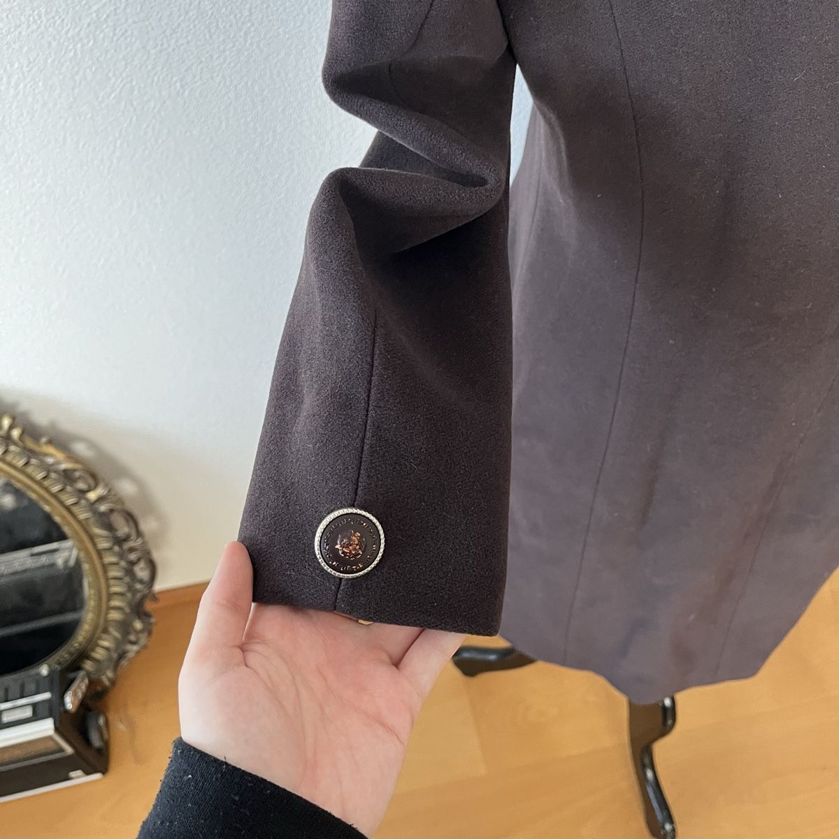 Versace Cappotti: Versus Versace brauner Mantel – Nuovo (secondo la descrizione) da Zug venduto da saskia-chiara 7