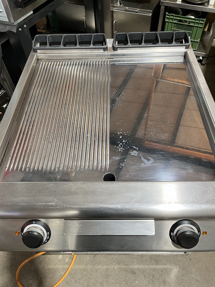 Griglie: Gastro Grillplatte mit Grillrost und Grillplatte – Usato da Wohlen AG venduto da Moh80 3