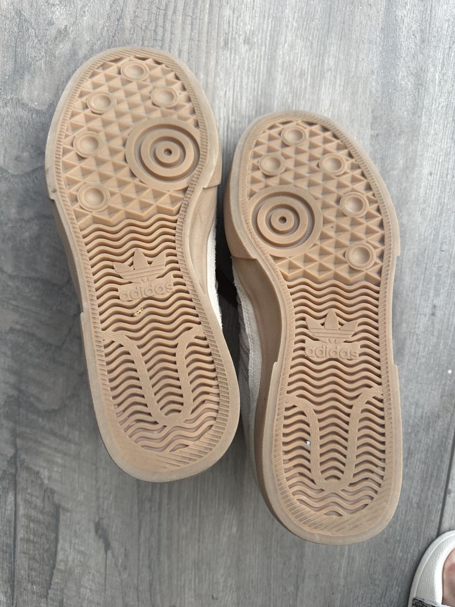 Adidas Herrenschuhe: Adidas Sneaker Grösse 38.5 – Gebraucht aus Dürnten von Sugus73 2